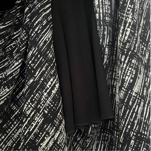 Evereve Peyton Jensen Leigha Black and White Smocked Midi Skirt Size Small - Picture 5 of 7